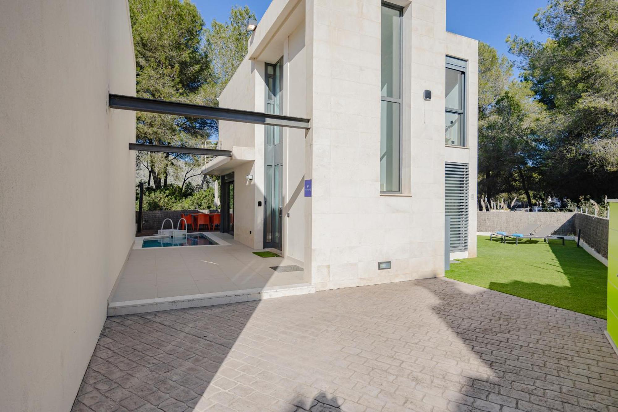 Villa Pam Beach House Playa De Muro - 200M To Beach With Hot Tub Alcúdia Buitenkant foto